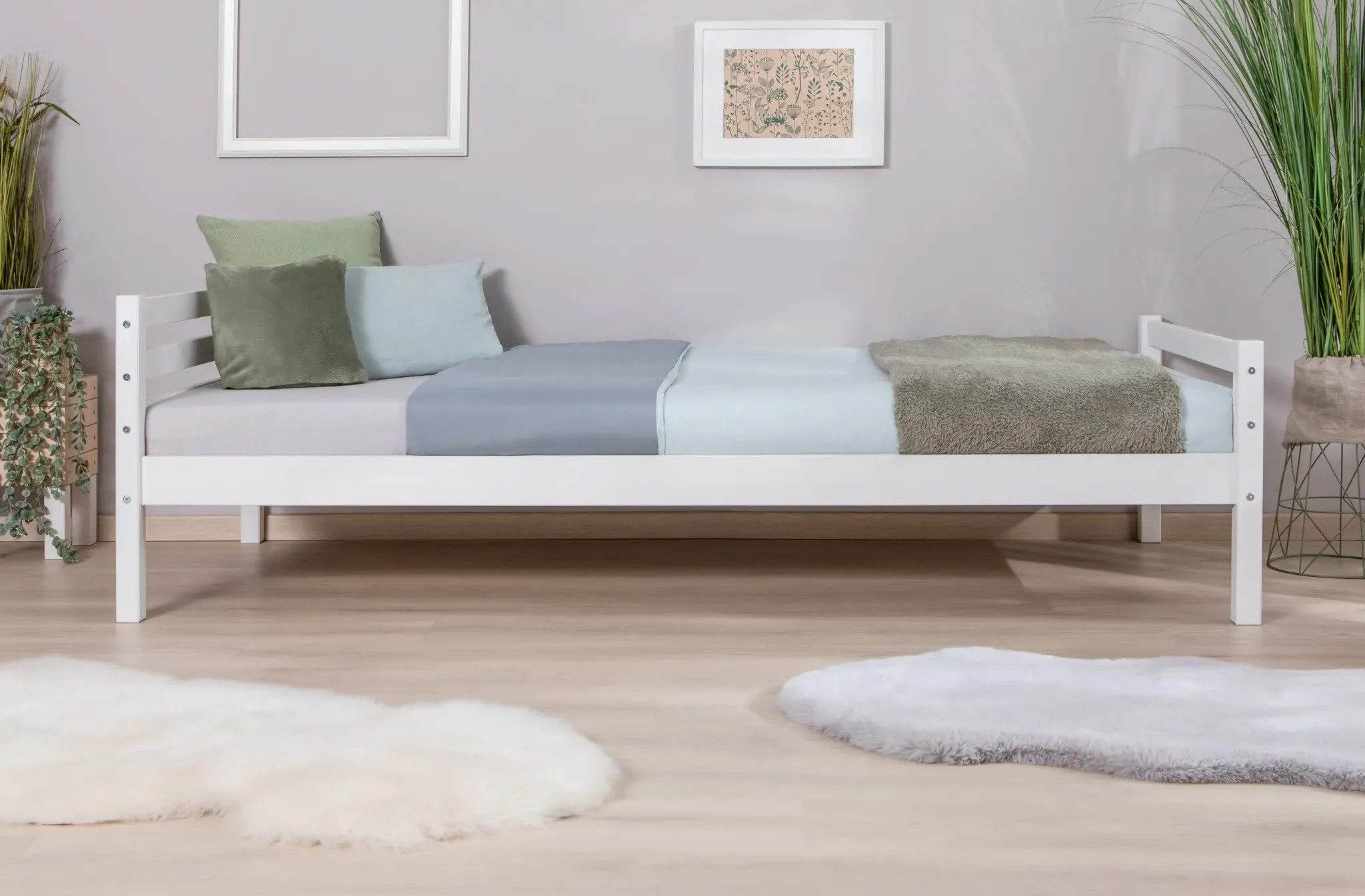 Jugendbett TICAA, weiß (kiefer massiv weiß gewachst), B:96cm L:209cm, Betten, Jugendbett, Futonbett in diversen Breiten, Kiefer, mit Rollrost