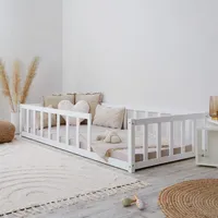 Homestyle4u 2523, Kinderbett Weiß mit Rausfallschutz 90x200 cm Bodenbett Montessori Bett Lattenrost Kleinkindbett - Weiß