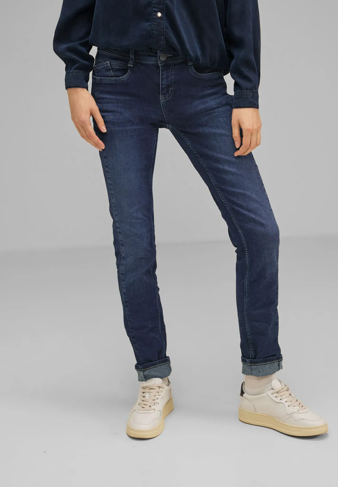 STREET ONE 5-Pocket-Jeans »Casual Fit Thermojeans Style Jane«, mit wärmendem Thermo-Effekt STREET ONE authentic indigo thermo 26