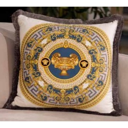 Casa Padrino Luxus Barock Samt Kissen Vase mit Löwen Weiß / Gold / Grau 45 x 45 cm - Bedrucktes Deko Kissen mit Fransen - Barock Deko Accessoires