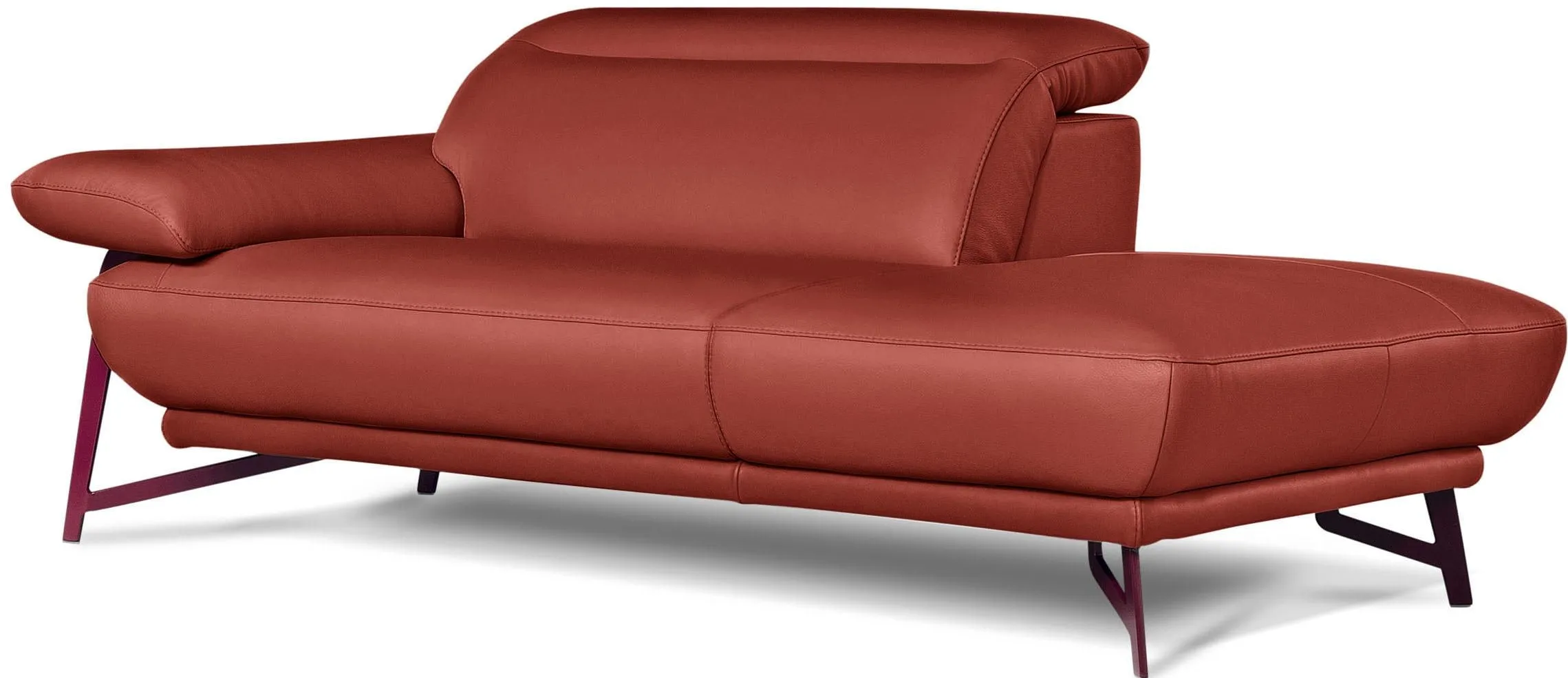 Ottomane EGOITALIANO "Anais, Designsofa mit hohem Sitzkomfort, Designfuß", rot (marsala), B:179cm H:74cm T:106cm, LEDER -Artikel BULL u2013 Kat. B: Der Artikel BULL ist ein geschliffenes, pigmentiertes und behandeltes Rindsleder mit einer Dicke von 1, 3-1, 5 mm. Dieses Leder zeigt eine ziemlich weiche Hand mit einem halb undurchsichtigen Aussehen. Es handelt sich um ein geschütztes Leder. Eine leichte Deckschicht schützt sie vor Flecken, ohne ihre ursprünglichen Eigenschaften zu verändern. Die geschützten Leder kombinieren die Vorteile von Natürlichkeit und Weichheit mit einer guten Beständigkeit gegen Verschleiß und Ausbleichen. Das Vorhandensein der charakteristischen Zeichen, die das Leben des Tieres bestimmen, wie Narben, Körnungsunterschiede, Falten, Adern, Disharmonien in Farbtönen, beweisen ihre absolute Echtheit und großen Wert. -Artikel CAREZZA - Kat. C: Der Artikel CAREZZA ist ein halbnarbiges Naturleder mit einer Dicke von 1, 2-1, 4 mm. Es hat eine weiche und wachsartige Hand mit halb undurchsichtigem Aussehen. CAREZZA ist ein Naturleder, das die ursprünglichen Eigenschaften der Mäntel nicht verändert. Das Vorhandensein von verheilten Narben, Körnungsunterschiede, Falten, Adern, Unterschiede in den Farbtönen und andere Spuren, die die Natur auf diesen Fellen hinterlassen hat, sind ein Beweis für die absolute Echtheit und das Zeugnis ihres großen Wertes. -Artikel NUVOLE - Kat. C: Bei dem Artikel NUVOLE handelt es sich um ein halbnatürliches, halbnarbiges Rindsleder mit einer natürlichen Körnung von 1, 2 bis 1, 4 mm. NUVOLE hat eine weiche, wachsartige Hand mit mattem Aussehen und einem Wolkeneffekt. Es geht um ein Naturleder, das die ursprünglichen Eigenschaften der Lederhäute nicht verändert. Das Vorhandensein von verheilten Narben, Körnungsunterschiede, Falten, Adern, Unterschiede in den Farbtönen und andere Spuren, die die Natur auf diesen Fellen hinterlassen hat, sind ein Beweis für die absolute Echtheit und das Zeugnis ihres großen Wertes. -Artikel BACIO - Kat. C: Der Artikel BACIO ist ein halbnarbiges Naturleder mit einer Dicke von 1, 6-1, 8 mm. BACIO hat eine weiche und wachsartige Hand mit halb undurchsichtigem Aussehen. Es handelt sich um ein Naturleder, das die ursprünglichen Eigenschaften der Lederhäute nicht verändert. Das Vorhandensein von verheilten Narben, Körnungsunterschiede, Falten, Adern, Unterschiede in den Farbtönen und andere Spuren, die die Natur auf diesen Fellen hinterlassen hat, sind ein Beweis für die absolute Echtheit und das Zeugnis ihres großen Wertes. MIKROFASER -CASHMERE CASHMERE ist ein neues technisches Gewebe mit einem visuellen und taktilen Aspekt, der dem Nubuk sehr nahe kommt, mit innovativen Eigenschaften. Seine außerordentliche Weichheit kommt von einem exklusiven Produktionsprozess, der Unreinheiten und Unregelmäßigkeiten beseitigt. Das Ergebnis ist eine bemerkenswert samtige Faser, die durch das Vorhandensein von Körnern verstärkt wird. Von der einfarbigen Eleganz der warmen Farben und der Vielfalt an trendigen Farben, die es zu seiner eigenen Stärke und Persönlichkeit machen. 100% Polyester., Sofas, Solitärmöbel als Blickfang, inkl. verstellbarer Kopfstützen