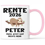 Tasse mit Spruch Rente 2026 mit Name Becher Rentner Rentnerin Namen - lustiges Geschenk - Kaffeebecher als Geschenkidee - Kaffeetasse 330ml - Weiss-Rosa