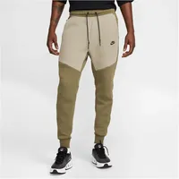 Nike Tech Fleece, medium olive/light army/black L