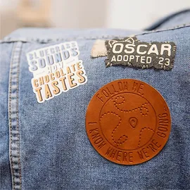 Cricut MakerTM 4 + Essentials-Bundle Plotter