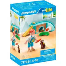 Playmobil My Life Junge mit Meerschweinchen 71746