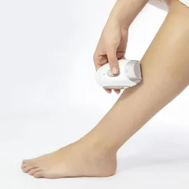 Cecotec SkinCare Depil-Action Go. Funktioniert mit Batterie oder Kabel, austauschbare Köpfe, 2 Geschwindigkeiten, leicht und kompakt, inklusive Schutzkappe.