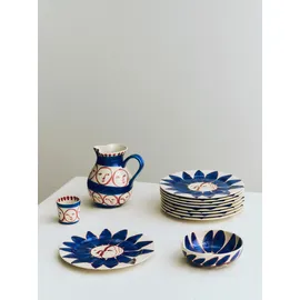 Hay La Pittura Plate - Deep blue flower