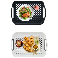 Decorative Concepts – 2 große rutschfeste Serviertabletts – 40 x 29 cm Tablett zum Essen Knietablett Kunststofftablett Lebensmitteltablett Teetablett Dinner Trays (schwarz + weiß)
