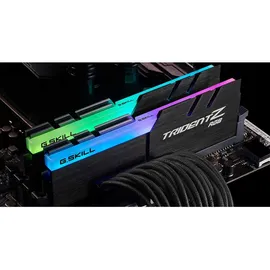 G.SKILL Trident Z RGB DIMM Kit 32GB, DDR4-4400, CL19-26-26-46 (F4-4400C19D-32GTZR)