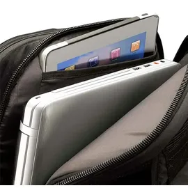 Case Logic case LOGIC® Laptop-Rucksack Backpack Kunststoff schwarz bis 44,0 cm (17,3 Zoll)