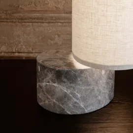 GUBI Unbound Stehleuchte LED,