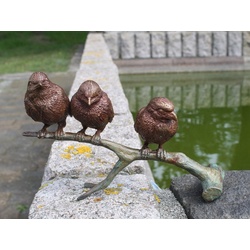Bronzeskulpturen Skulptur Bronzefigur drei Vögel auf Ast Spatzengruppe braun