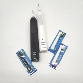 Oral-B Pro 3 3900 weiß + 2. Handstück black + Aufsteckbürste