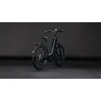 Cube Kathmandu Hybrid Pro 800 RH 62 cm coal´n´black