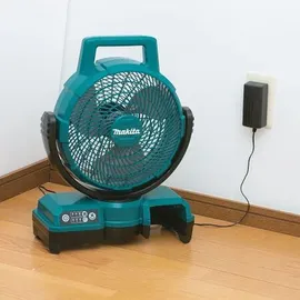 Makita DCF203Z Tischventilator