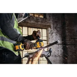 DeWalt DCG409VST1 inkl. 1 x 6,0 Ah + Ladegerät