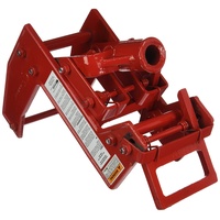 Qualcraft 2601 Tragbarer Wagenheber, zur Verwendung mit 3,8 x 8,9 cm Tannenstangen oder 2,5 cm Außendurchmesser, Temperguss, Rot/Ausflug, einfarbig (Getaway Solids), 1-(Pack)