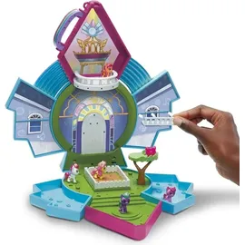 Hasbro My Little Pony Mini World Magic Mini-Kristallspielhaus, Spielset mit 5 Sammelfiguren, 3 cm