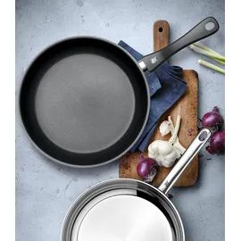 WMF Starter Pfannen-Set 2-tlg. 28 cm + 28 cm