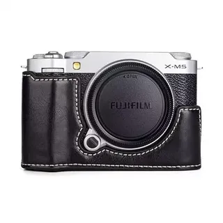 MUZIRI KINOKOO Fuji X-M5/XM5 Tasche, PU-Leder Halb Schutzhülle für Fuji XM5/X-M5 Digitalkamera mit Öffnung unten und Handgriff-Design - Schwarz