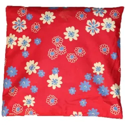 Kirschkern - Kissen rot mit blau-beigen Blumen