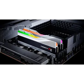 G.SKILL 32GB (2x16GB) G.Skill Trident Z5 RGB DDR5-8000 CL38 RAM Speicher Kit