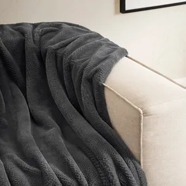 Bugatti "bugatti Wohndecke Felloptik", grau (anthrazit), B:150cm L:200cm, Polyester, Wohndecken, Wohndecke, besonders weich