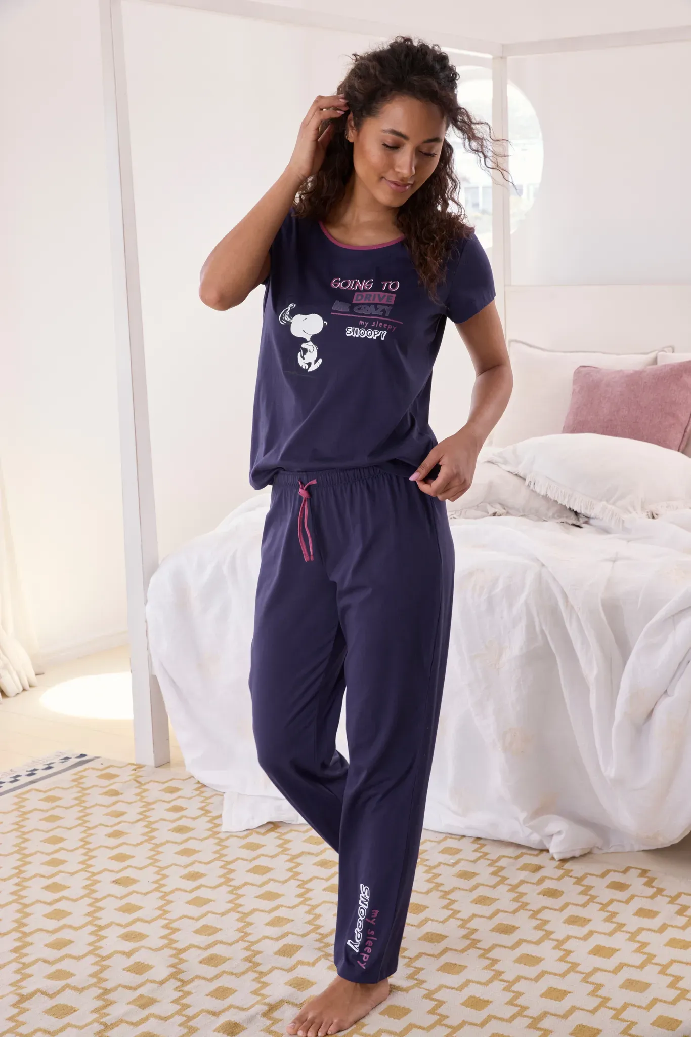 Pyjama PEANUTS, Damen, Gr. 40/42, dunkelblau bedruckt, Single Jersey, Obermaterial: 100% Baumwolle, bedruckt, unifarben, Basic lang, Rundhals, eingesetzt, Homewear-Sets Pyjama, mit Snoopy-Druck