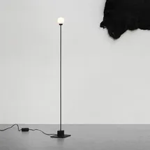 Northern Snowball Stehleuchte schwarz