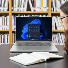 Lenovo IdeaPad Slim 5 15" AMD Ryzen 7 7735HS 16 GB RAM 512 GB SSD Win11 Home