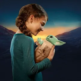 Hasbro Star Wars Galactic Snackin’ Grogu