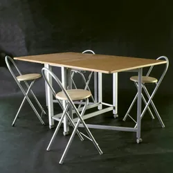 MUEBLEAR - Set Tisch und 4 Hocker 'Buch' 156x90x76 cm