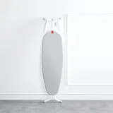 Rayen | Universal-Bügelbrettbezug | Elastischer Bügelbezug | 4-lagig: 100% Baumwolle mit Titan | Schaumstoff-Polsterung | Mikroperforiertes Gewebe | Größe: 127 x 51 cm | Einstampfend