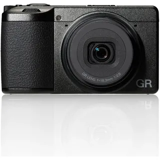 Ricoh GR IV Premium-Kompaktkamera [Brennweite 28 mm] [25,7 MP APS-C-CMOS-Sensor] [~ 0,6 s Schnellstart] [Schneller Autofokus] [ISO 204800] [Die ultimative Schnappschusskamera]