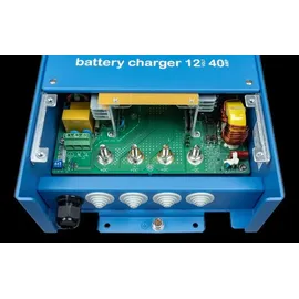 Victron Energy Victron Centaur 12/40 3 Ladeausgänge 120 - 240V Ladegerät