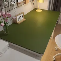 BESTORI Multifunktionales Schreibtischunterlage rutschfeste Wasserdichter Mauspad PU Leder Ultradünnes Mauspad für Büro und Zuhause Grün, 70 x 140 cm