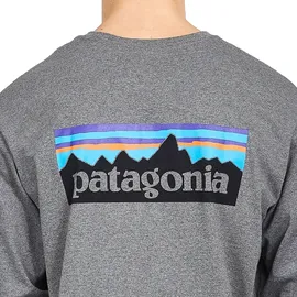 Patagonia P-6 Logo Responsibili-Tee grau XS