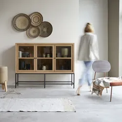 Niedriger Vitrinenschrank Babeth aus massivem Eichenholz 160
