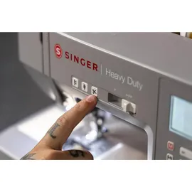 Singer Heavy Duty 6805C