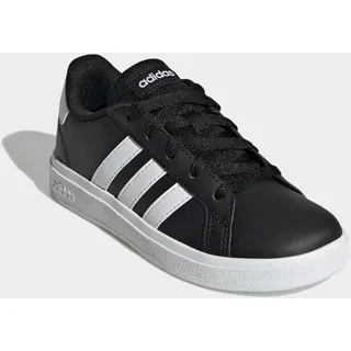 Core Black / Cloud White / Core Black 36