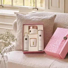 RITUALS The Ritual of Sakura Geschenkset Gift Set L Duschschaum 200 ml + Body Cream 200 ml + Mini-Duftstäbchen 70 ml + Duftkerze 140 g