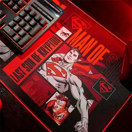 Numskull Games Superman XL RGB Gaming-Mauspad Rot/Schwarz