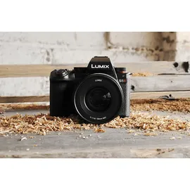 Panasonic LUMIX S5II Kit Hybrid-Systemkamera mit Objektiv 20-60 mm, 7,6 cm Display Touchscreen