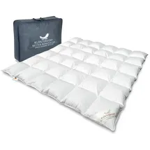 Klosterdorf Betten Manufaktur Klosterdorf Bettenmanufaktur Premium Ganzjahresdecke - ''exzellent'' - 200x220 cm - 830 Gramm - LEICHT - Daunendecke - Bettdecke - Handarbeit aus Deutschland - Für einen gesunden Schlaf