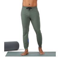 Manduka Herren RECHARGE JOGGER - Yoga- und Freizeithose grün