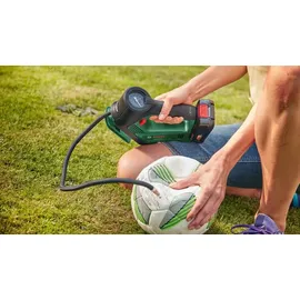 Bosch Akku-Druckluftpumpe UniversalPump 18V, 1 x Akku PBA 18V 2.0Ah