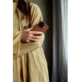 decoded iPhone 16 Pro Leder Case braun