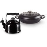 Le Creuset Signature Gusseisen Gourmet-Profitopf, Rund, Ø 30 cm, 3,5 l, Für alle Herdarten inkl. Induktion geeignet + Le Creuset Wasserkessel, Füllmenge: 2,1 l, Emaillierter Stahl/Phenolgriffe