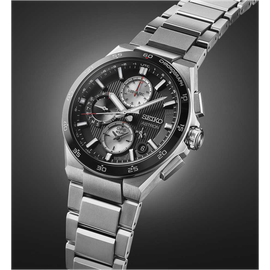 Seiko Astron GPS Solar Dual Time Titan 43,3 mm SSH151J1