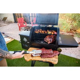 PIT BOSS 550 Navigator Series Grill und Räucherofen schwarz